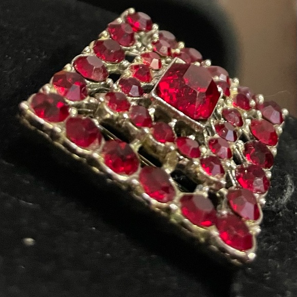 Red vintage brooch - Picture 5 of 7